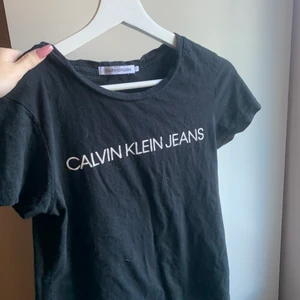 Calvin Klein Tshirt - Aldrig kommit till användning 💕 Köpare står för frakt