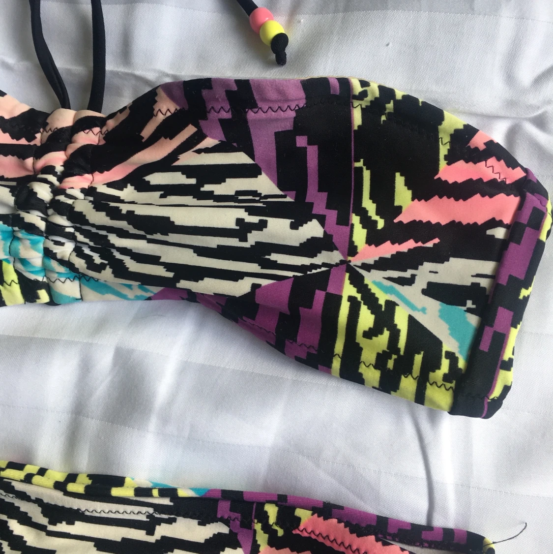 Bikini med mönster - 90