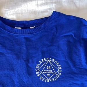 Tröja  - Köparen betalar frakt💞