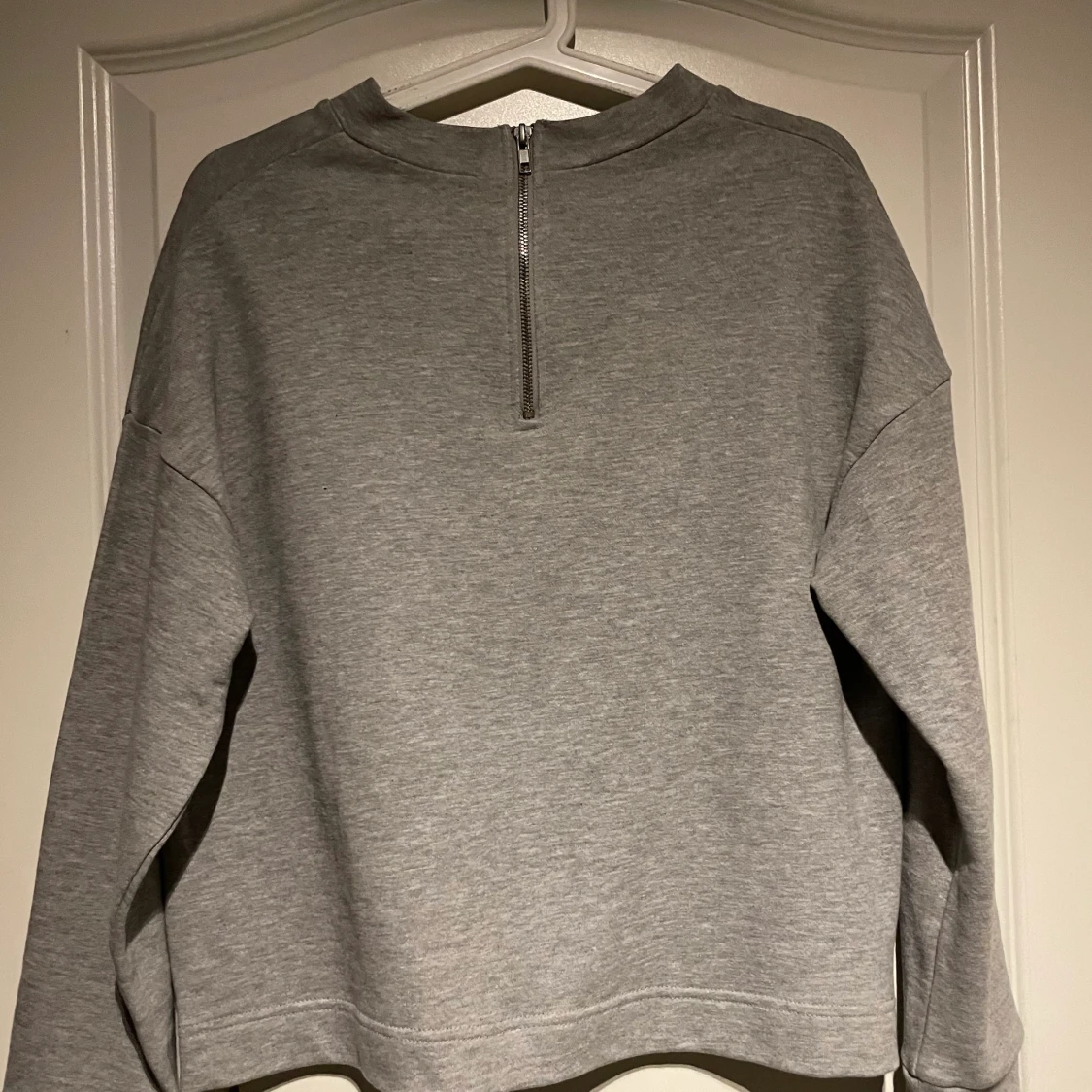 Grå sweatshirt - 90