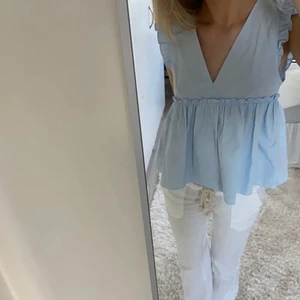Zara topp - Jättesöt topp från zara i storlek small, första bilden lånad💙