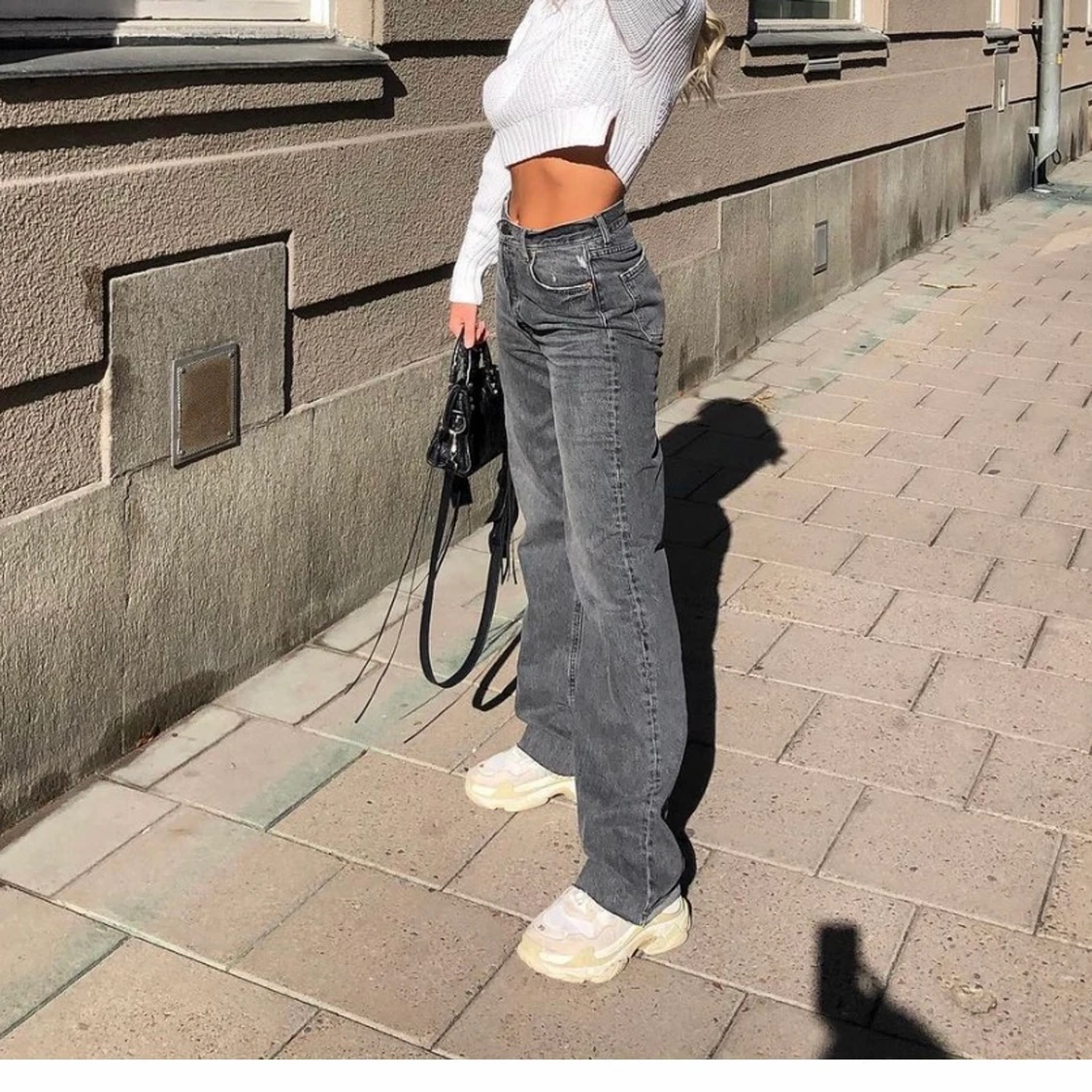 Gråa jeans med slits - 90