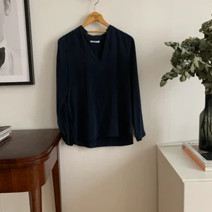 Marville blus storlek S - Superfin blus från marville, storlek s. Siden/silkes 