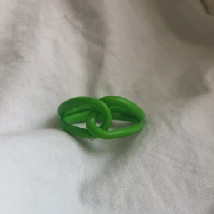 Ring - Hemmagjord ring som är så snygg! Den adderar något extra till din outfit