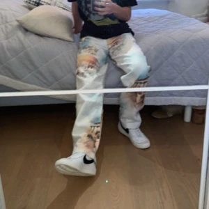 Skater jeans jaded london - Extremt feta jeans från asos, skick 8/10. Väldigt bagy och extremt bekväma.