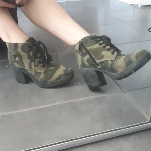 Camouflage boots - I bra skick, inte använt på några år