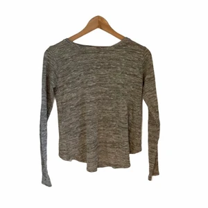 XS  - En silvrig glittrig topp! I ett väldigt bra skick💞