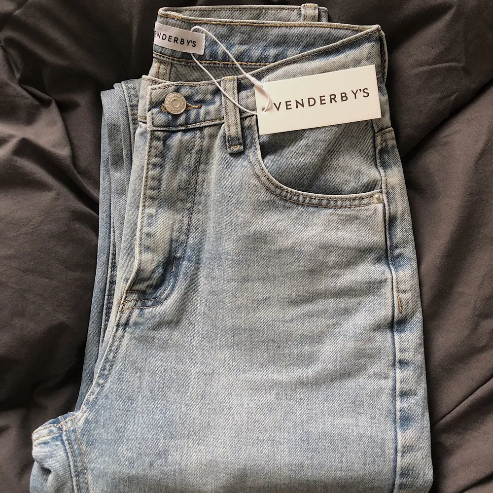 Jeans från Venderbys💙💙 endast testade en gång. 500 kr (frakt tillkommer)⭐️. Jeans & Byxor.