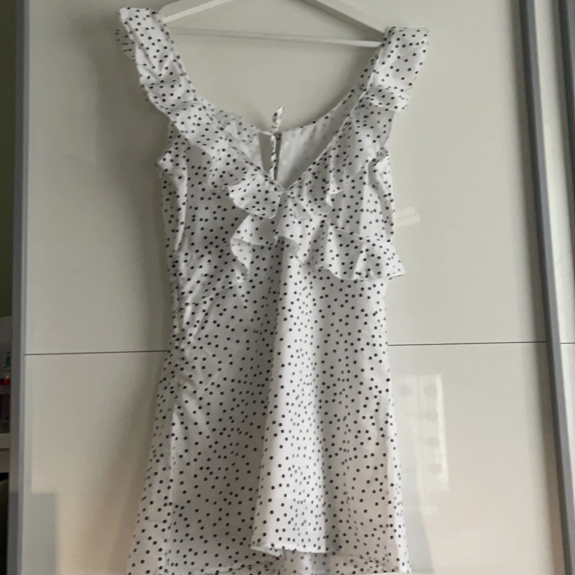 Prickig sommarklänning