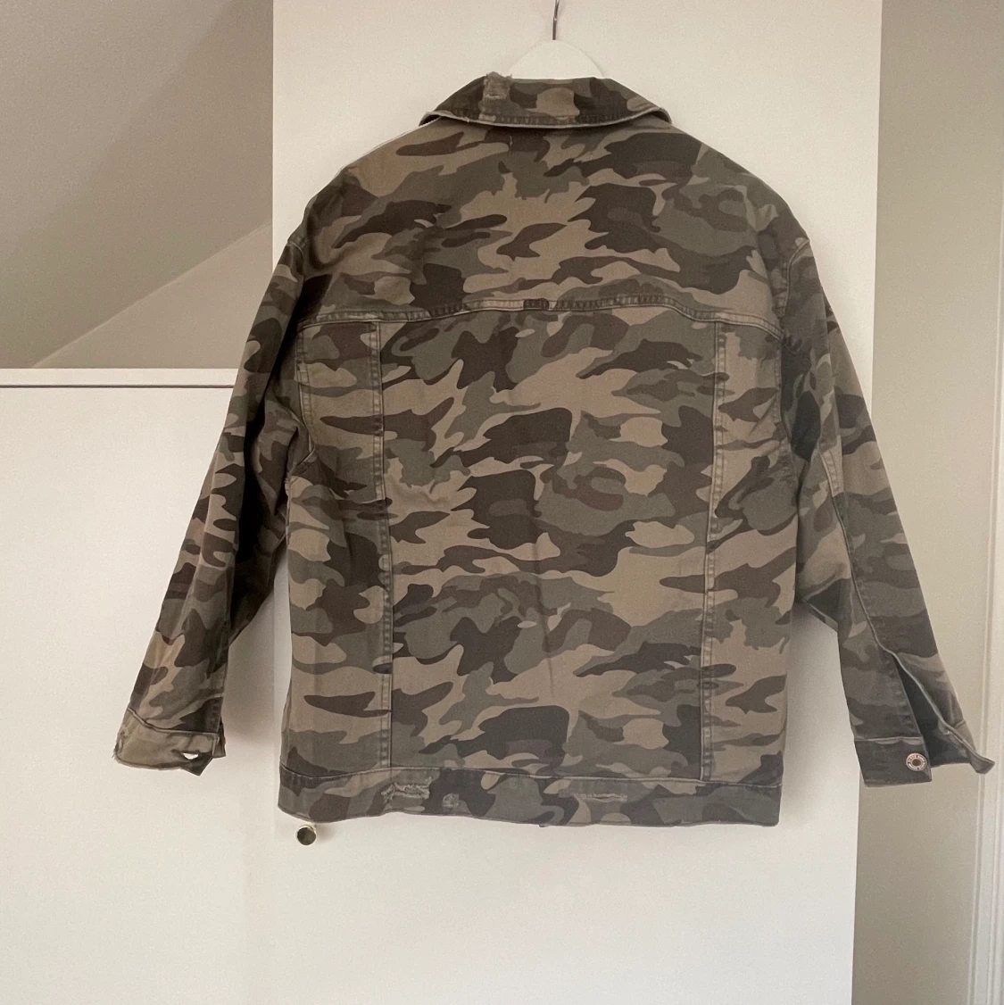 Grön militärjacka från zara  - 90