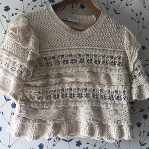 Söt topp från zara! - Jättefin zaratröja i perfekt skick!