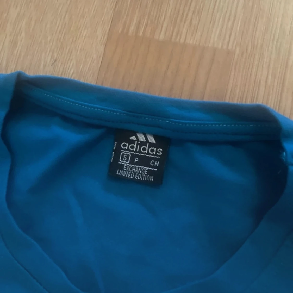 Blå t-shirt från Adidas - 3