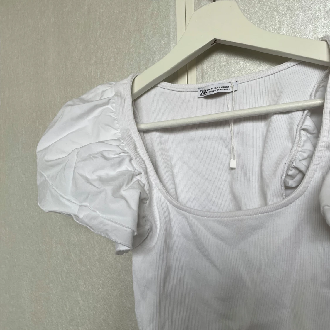 Vit ribbad topp från Zara💓 - 1