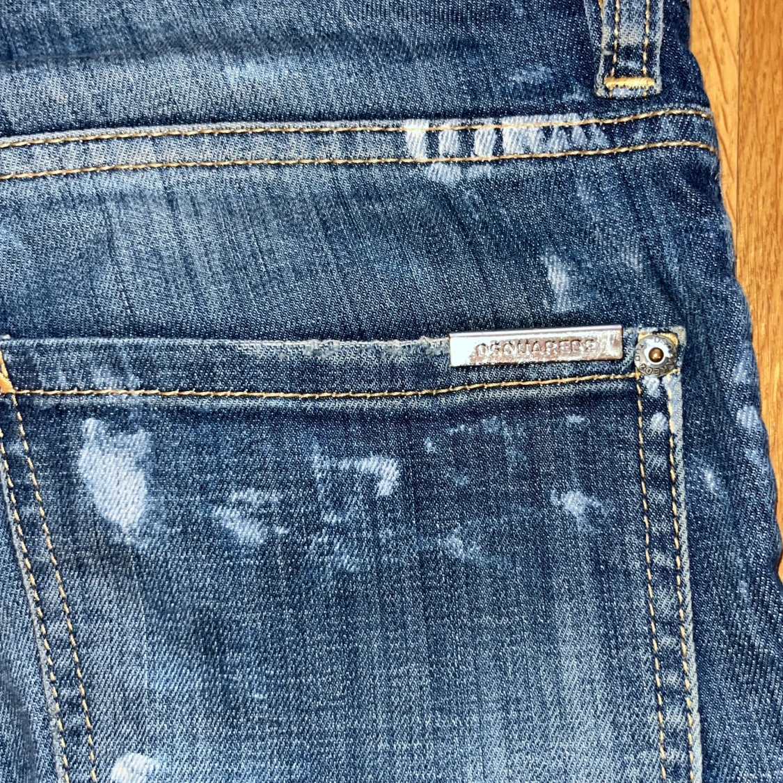 Blå jeansbyxor från Dsquared2, Nypris 6000kr - 3