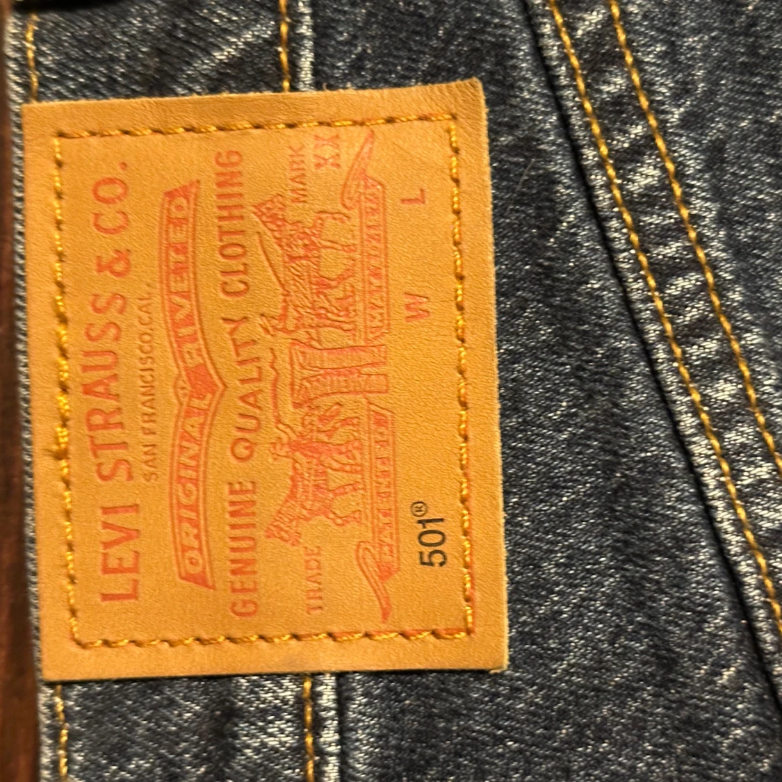 Mörkblå jeansshorts från Levi's 501 - 3