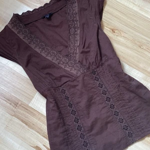 Blus - Supersöt blus i bra skick🤍