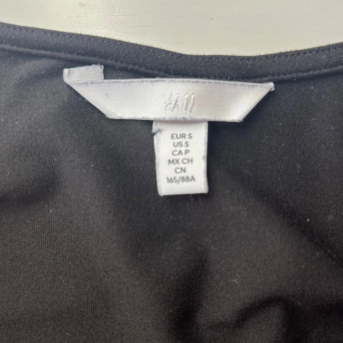 Svart långärmad topp från H&M - 2