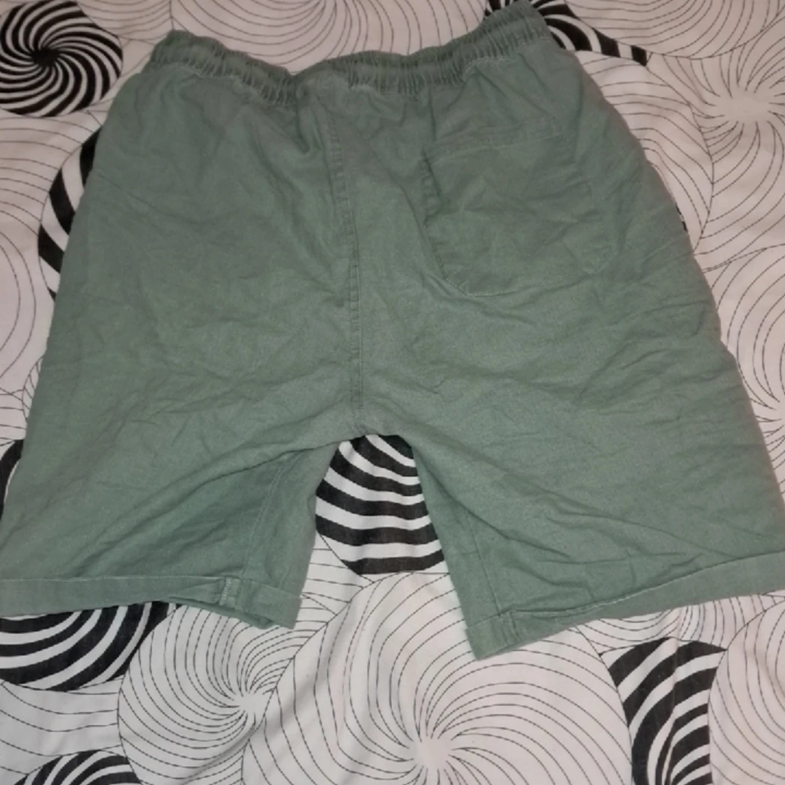 Gröna shorts med snörning från SPRINT - 1