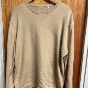 Merinoull sweater  - Passar M och L. 