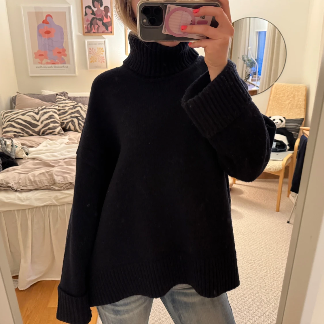 Mörkblå stickad polotröja från Samsøe Samsøe