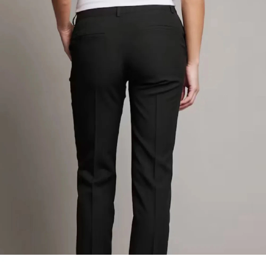 Svarta kostymbyxor från bikbok - 1