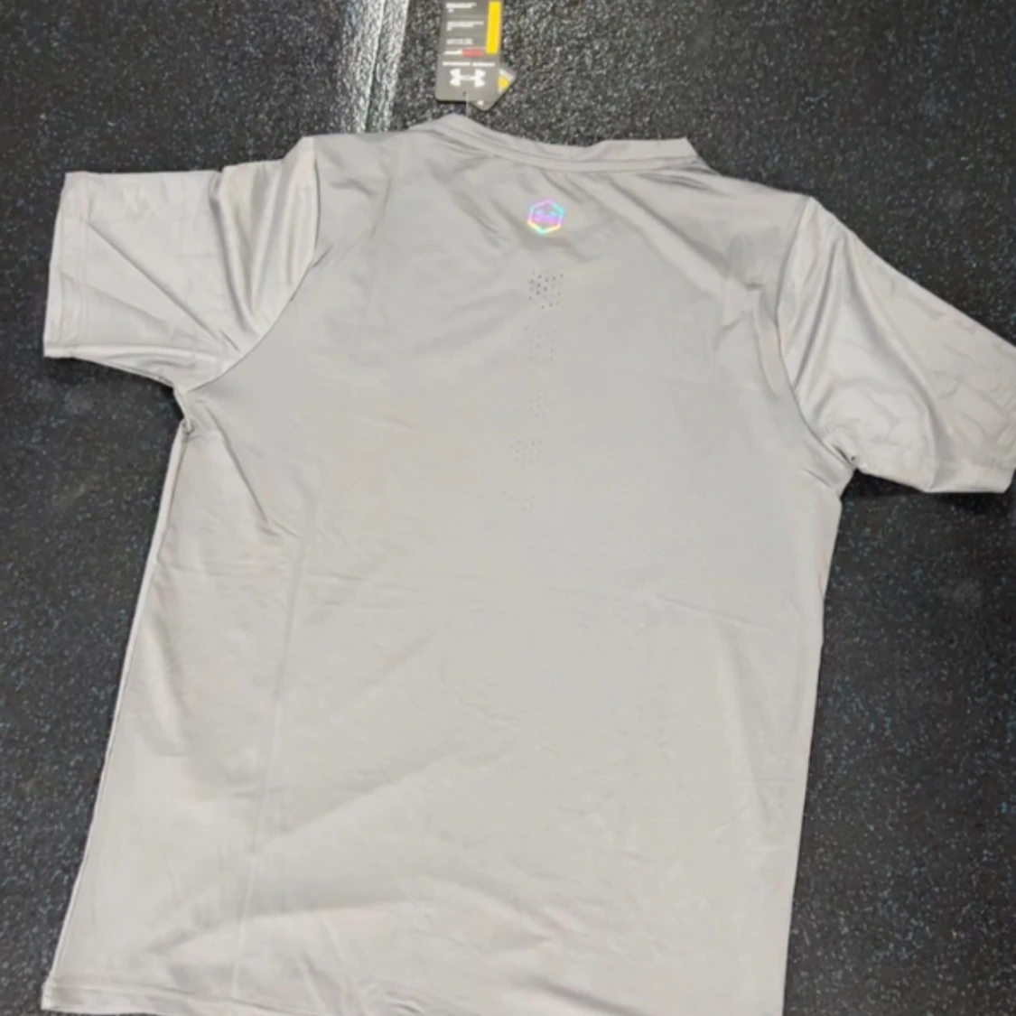 Under Armour T-shirt  - 1