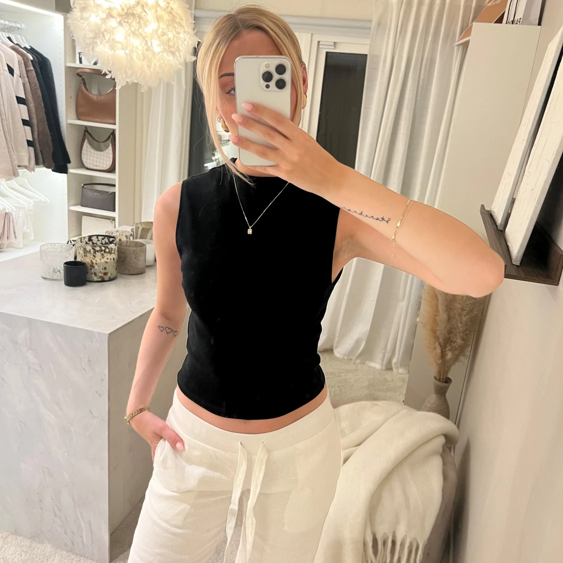 Svart ärmlös topp från Zara - 90