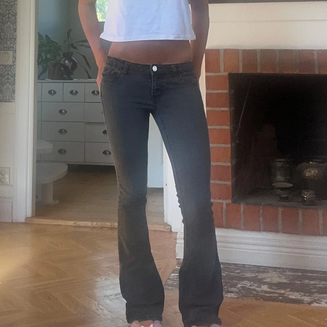 Svarta bootcut lågmidjade jeans