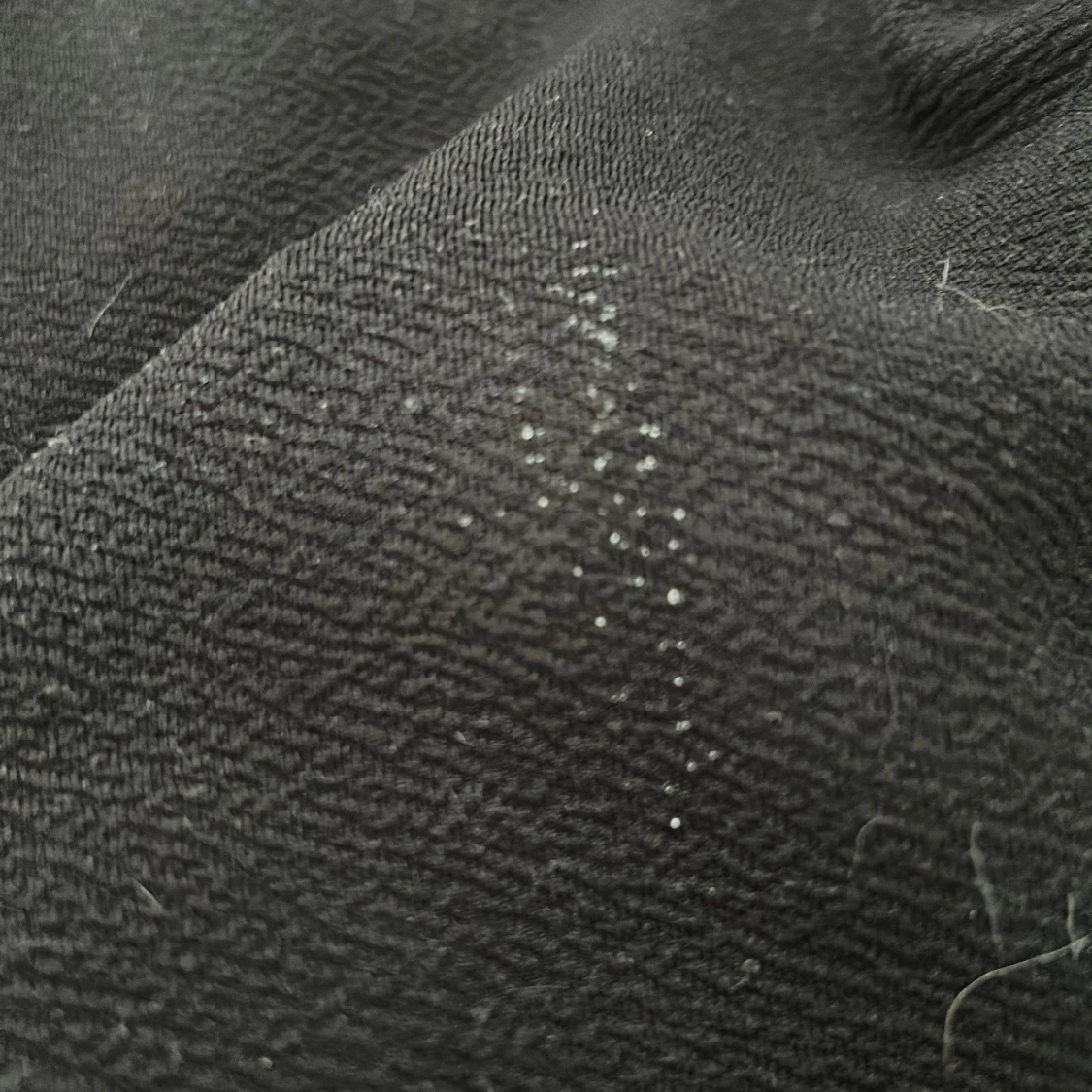 Svart långärmad tröja med pärlor - 2