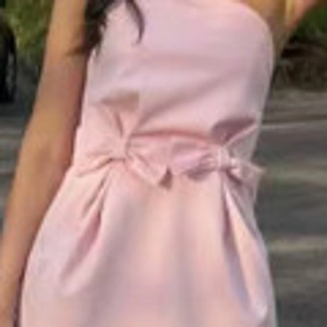 Ljusrosa axelbandslös kort klänning - 4