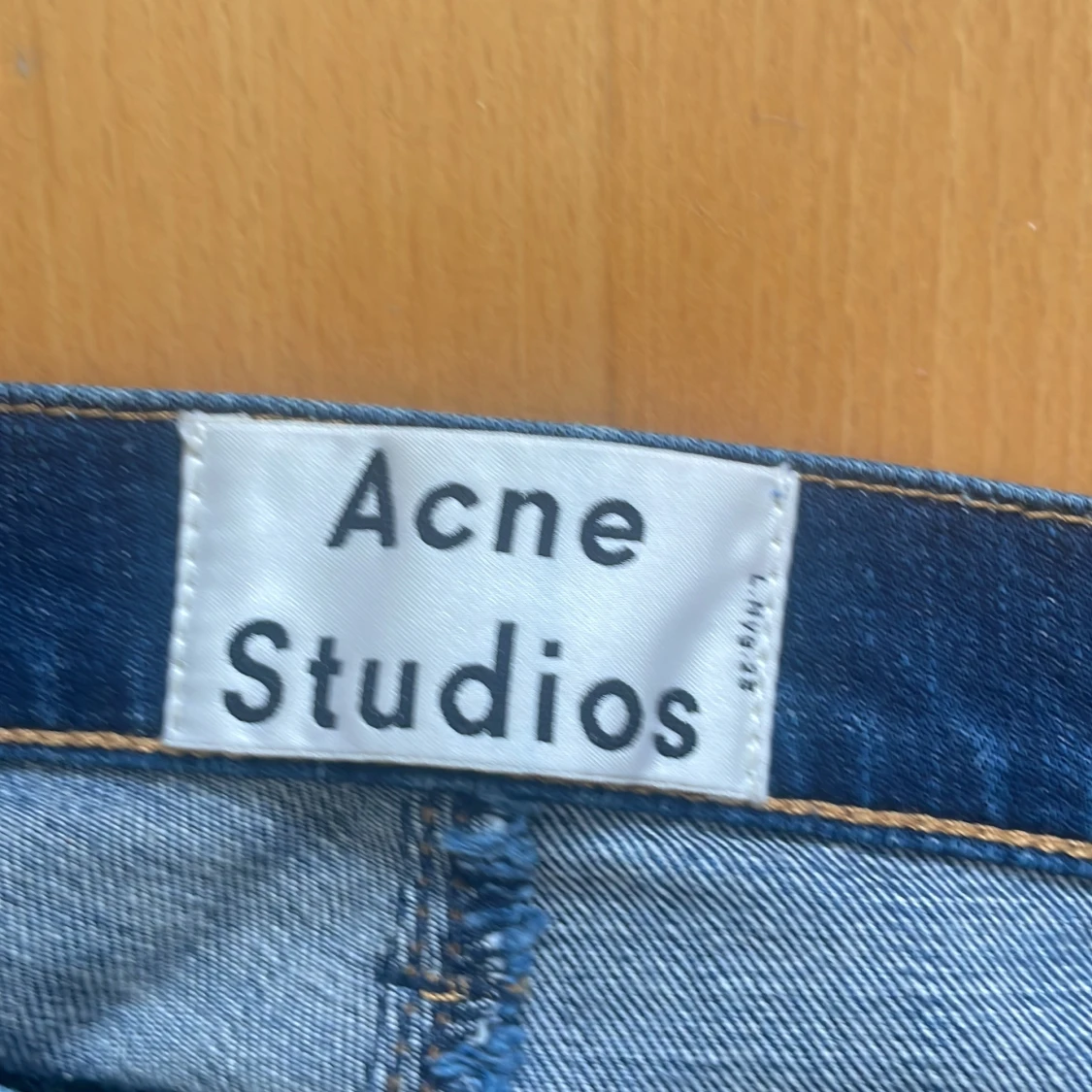 Mörkblå jeans från Acne Studios - 2