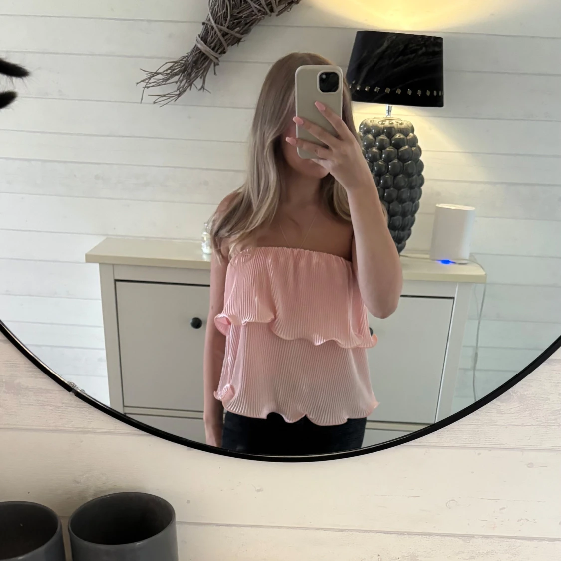 Ljusrosa bandeau tubtopp med volanger - 1