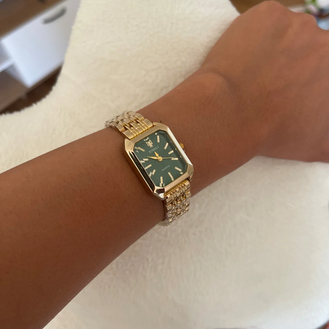 Guldig klocka med grön urtavla justerbar - 3