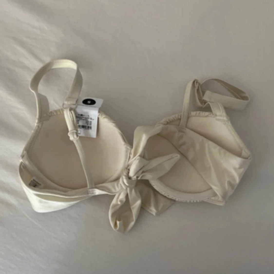 Beige bikiniöverdel  - 1