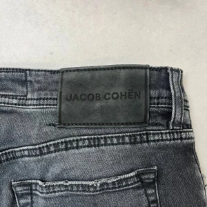 Jacob Cohën ”Nick Slim” jeans - – Model: Nick Slim  – Condition: 9/10  – Retail price: 5399 SEK