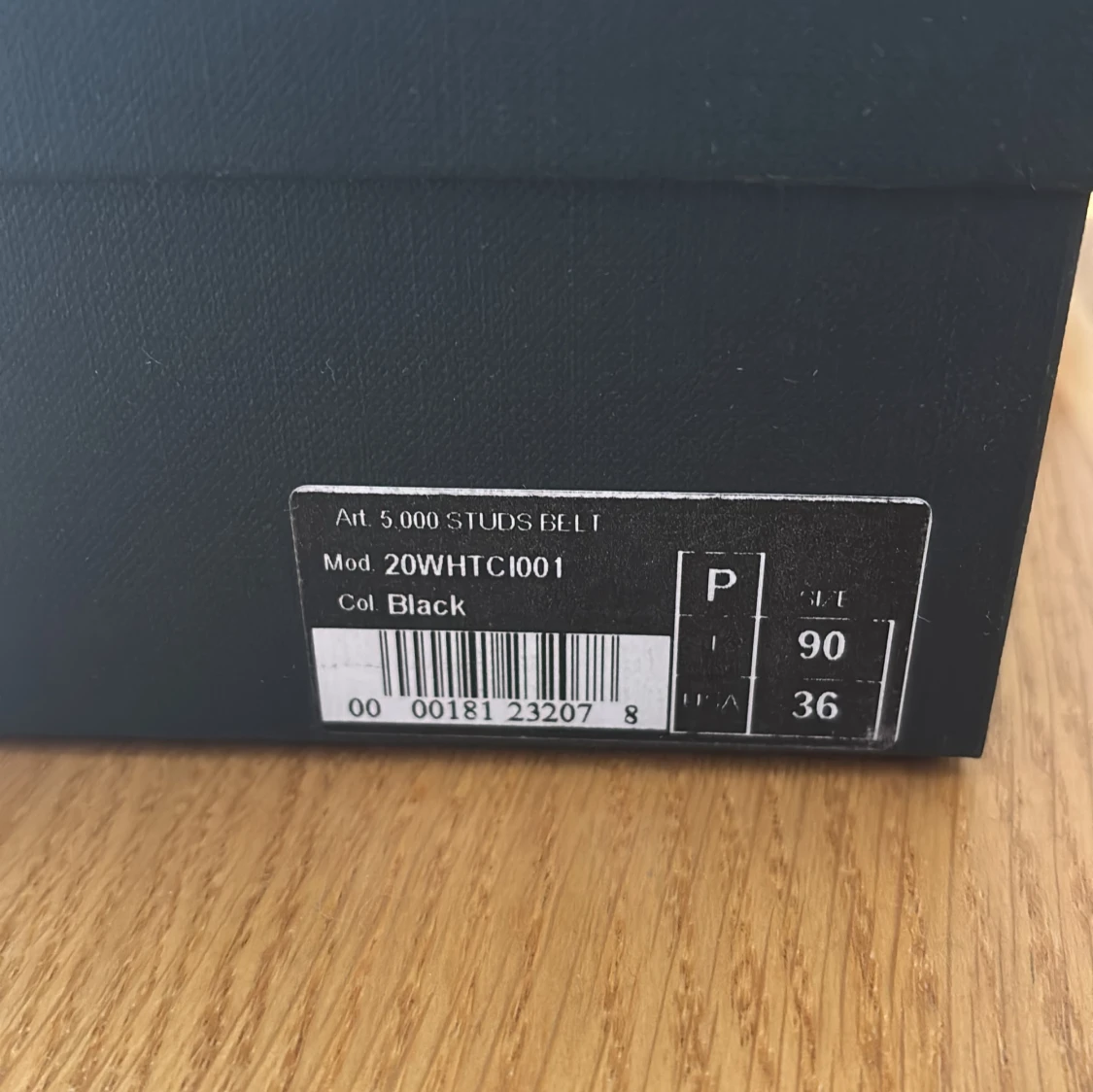 Svart HTC nitarbälte i skinn - 2