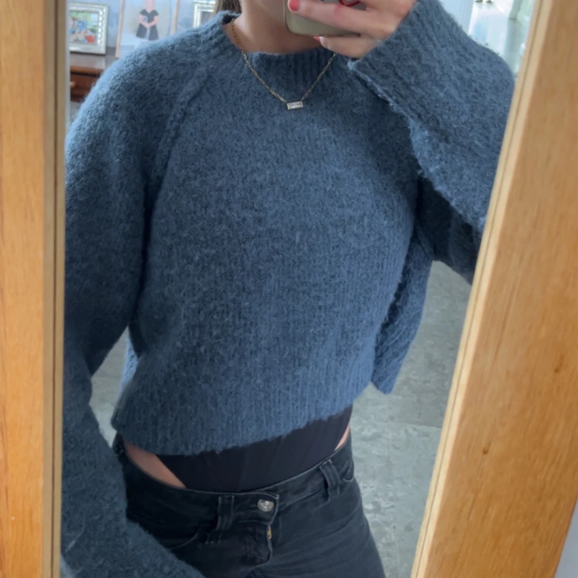 Blå croppad stickad tröja - 2