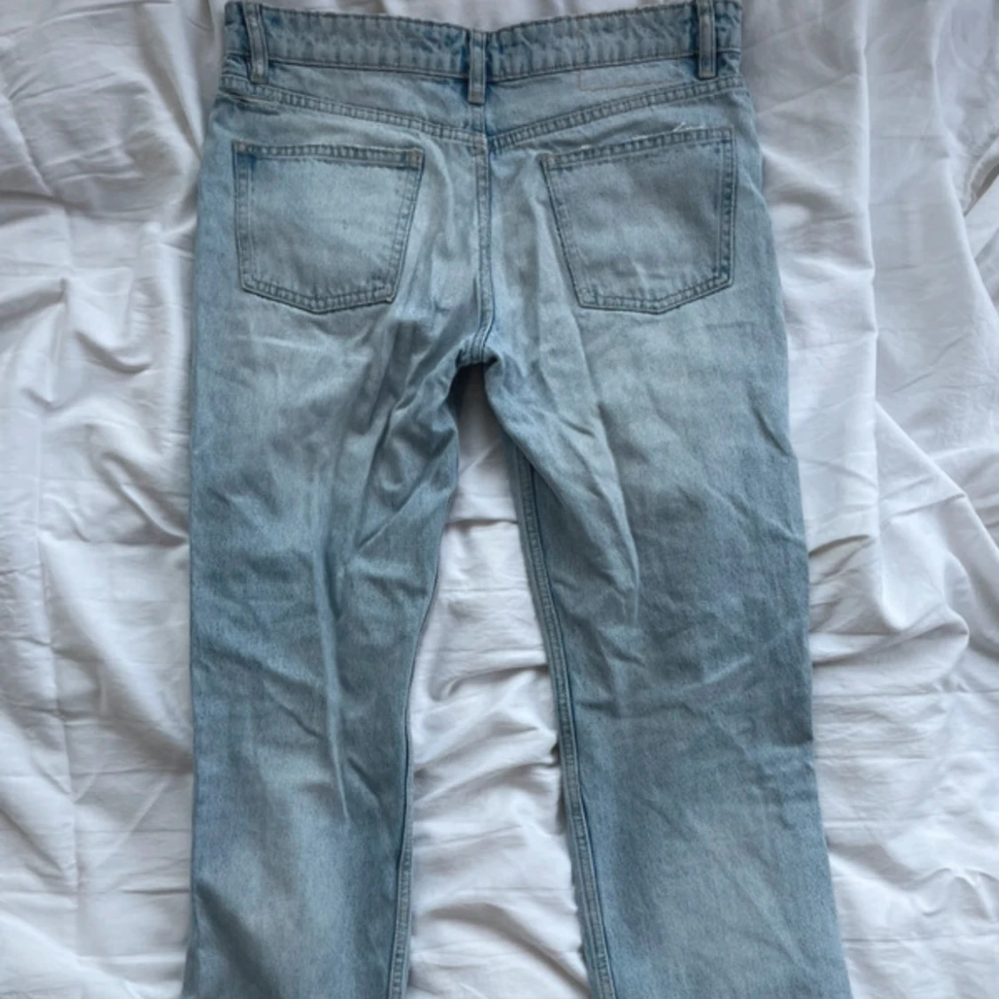 Ljusblå raka jeans från Zara - 1
