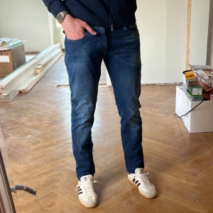 Replay anbass - Hej! Jag säljer nu dessa snygga replay anbass till ett galet pris, de är sparsamt använda och är i fint skick! Modellen är 182 cm och väger ca 70 kg! Priset är ej förhandlingsbart🤗. 