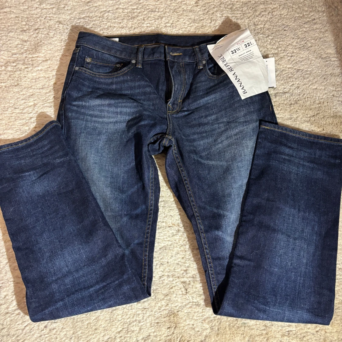 Mörkblå slim jeans från Banana Republic - 1