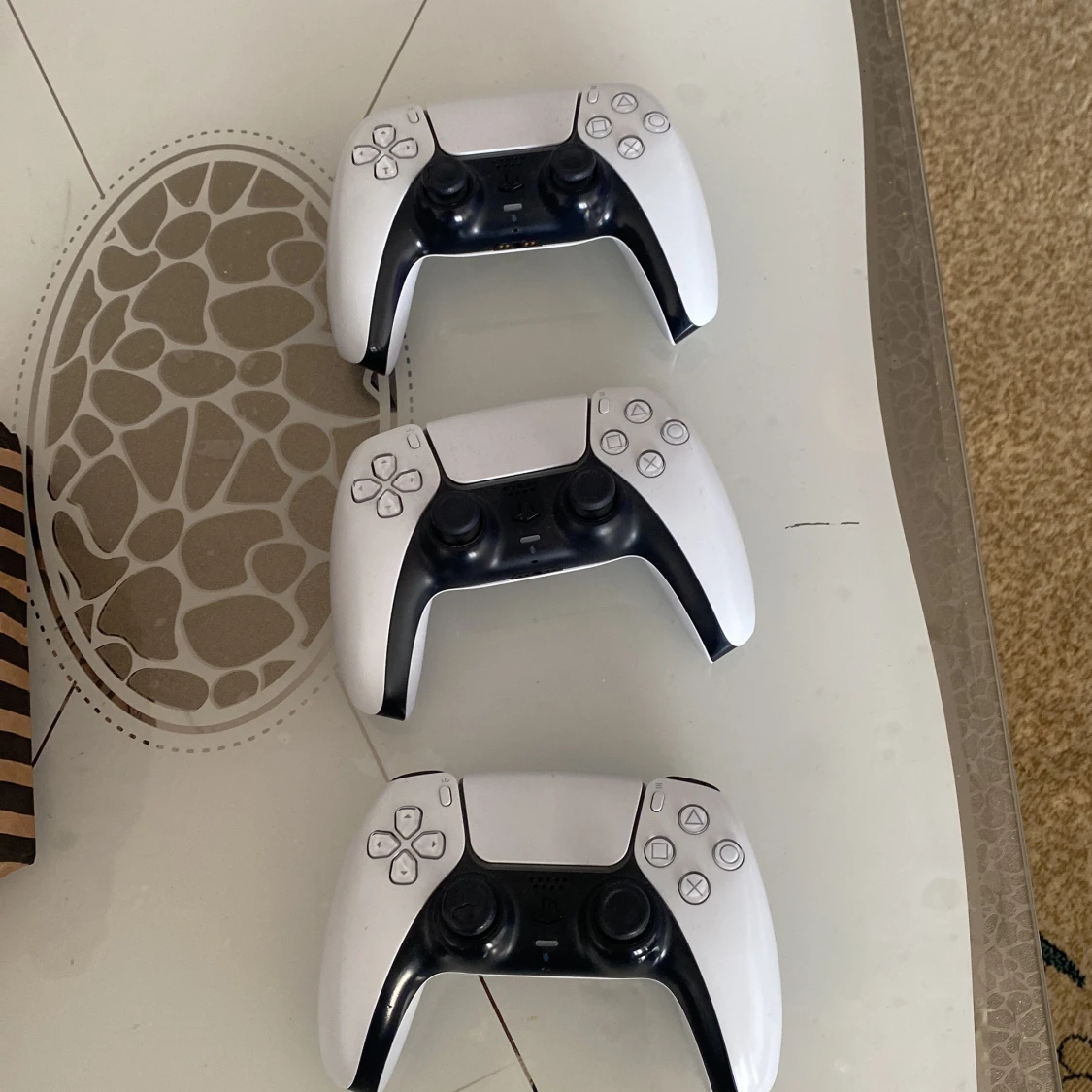 Playstation 5 kontroller