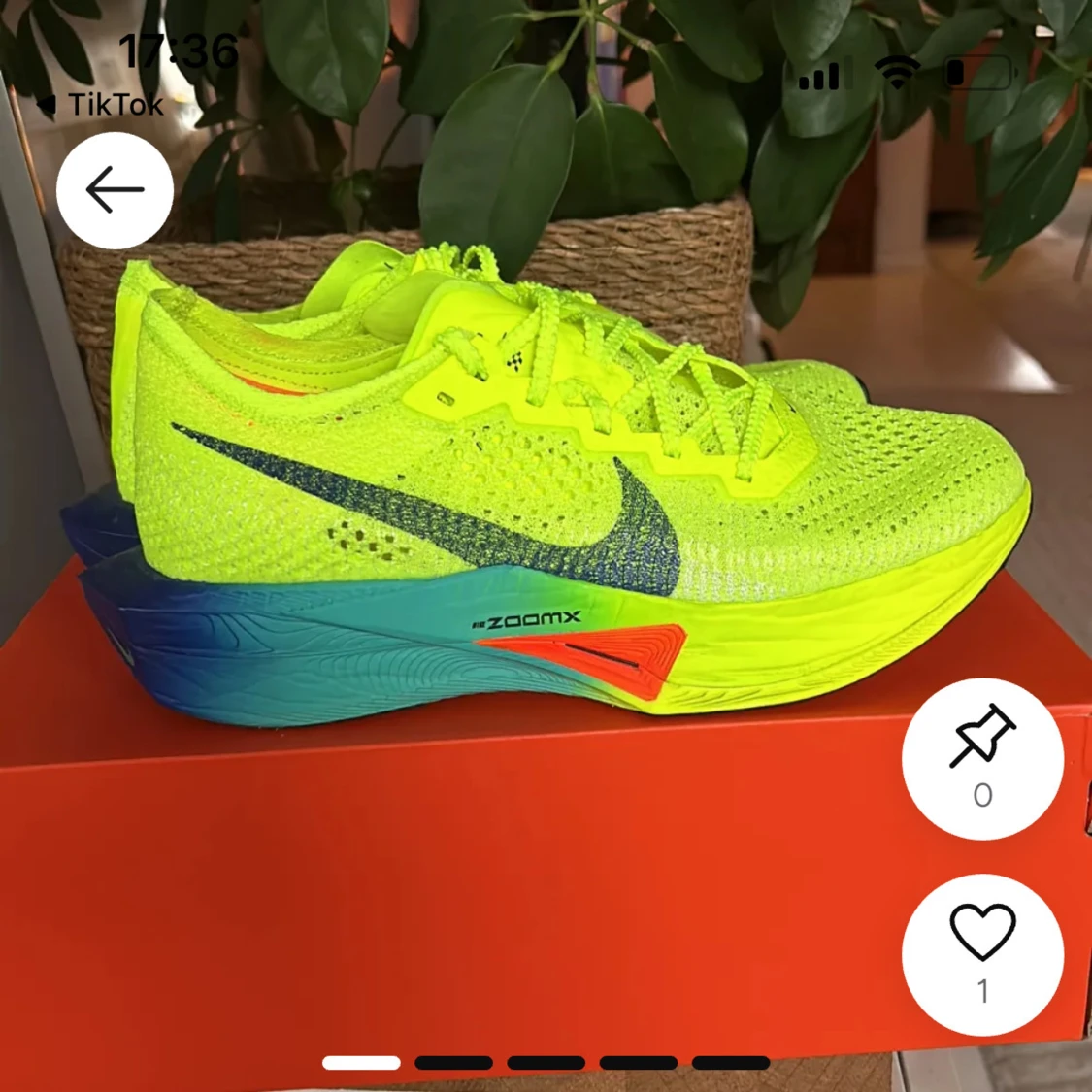 Nike löparskor i neon och blått