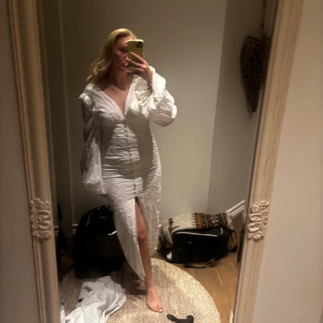 Vit långklänning med puffärmar - 3