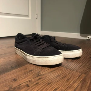 Vagabond Skor Mocka - Schyssta skor från Vagabond. Sparsamt använda. Originalpris: 1400kr