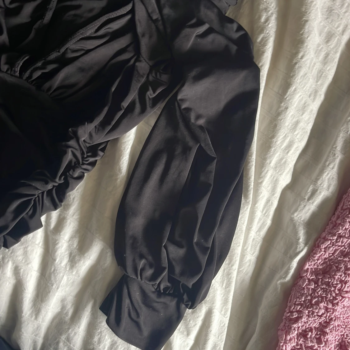 Svart omlottblus från NLY ONE - 2