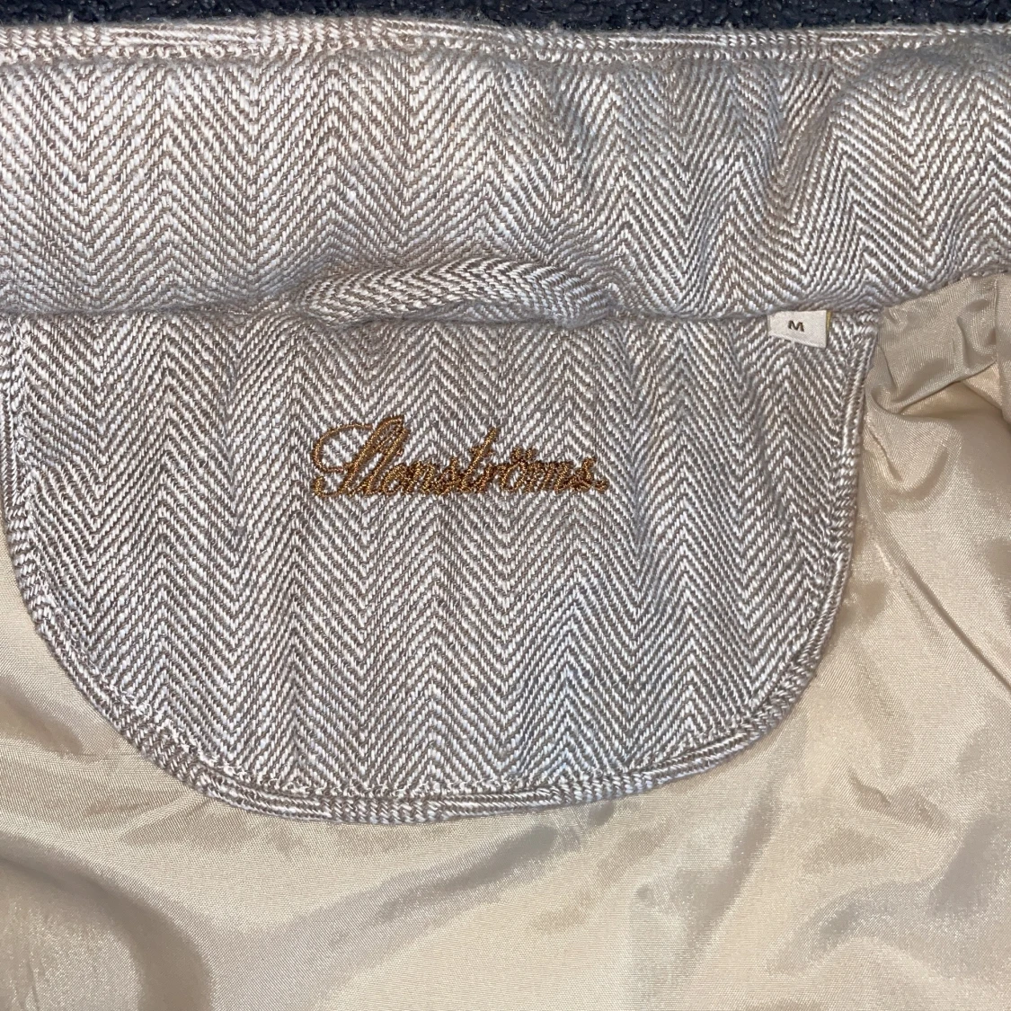 Beige dunväst från Stenströms, M - 2