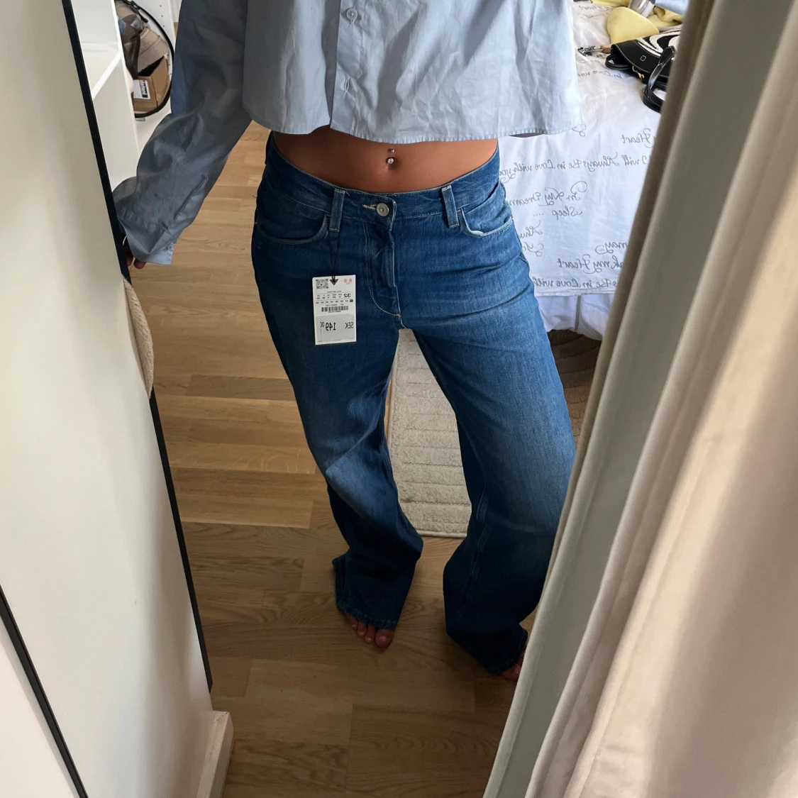 Blå raka jeans från zara