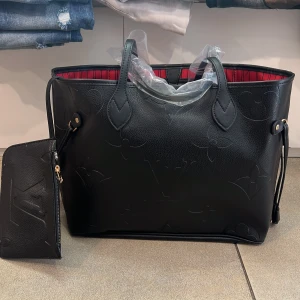 Svarta väskan  - Snygg a väskan 