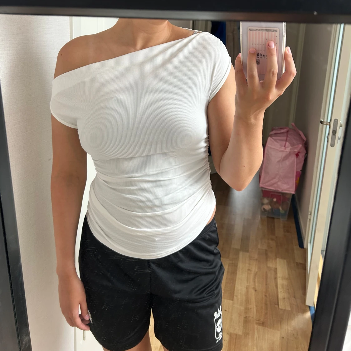 Vit offshoulder ribbad topp - 1