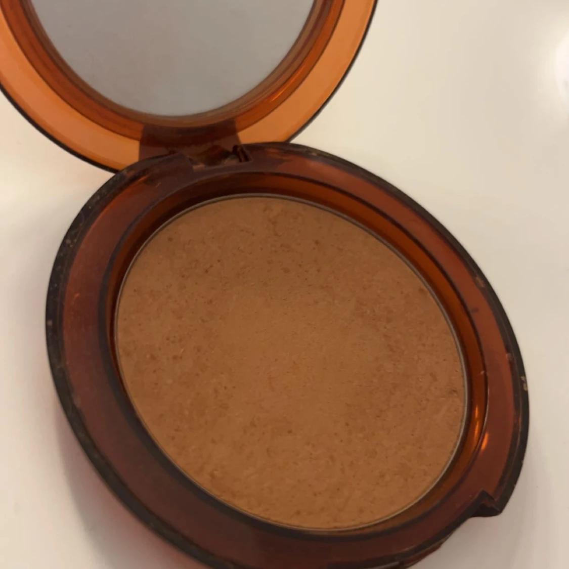 Sminkpaket med bronzer, highlighter & foundation - 1